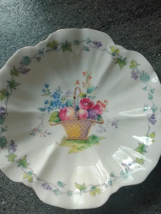 Shelley Hampton Court Small Trinket Dish - Helsby Vintage