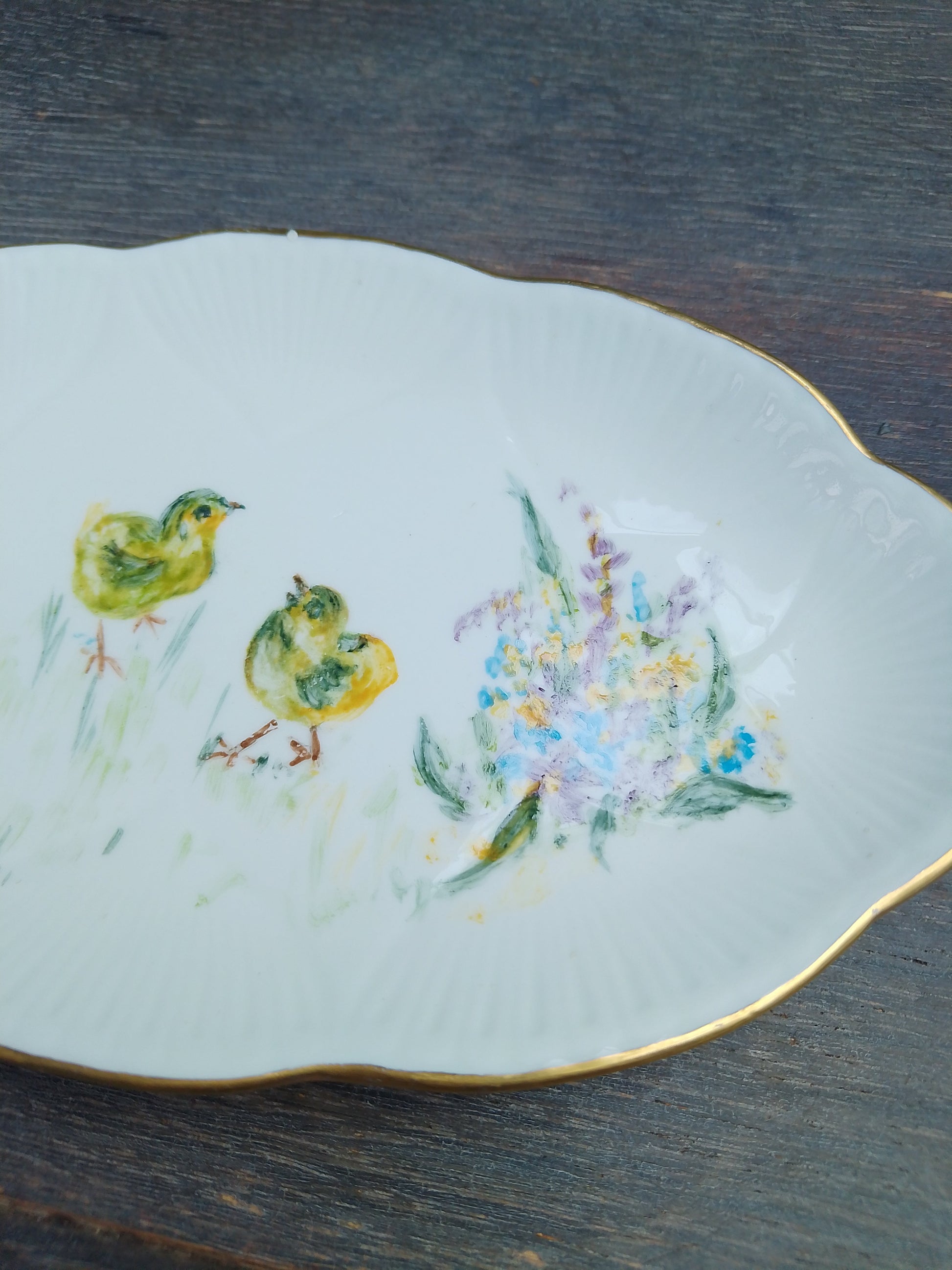 Shelley Oval Dish With Hand-painted Chicks 7.5" Unusual and Rare - Helsby Vintage