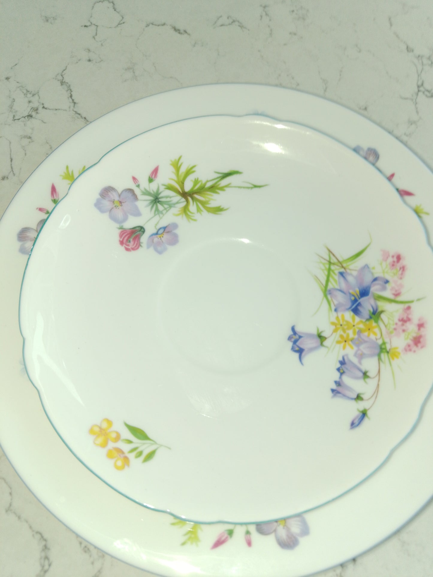 Shelley Vintage Trio Tea Cup, Saucer And Side Plate - Helsby Vintage