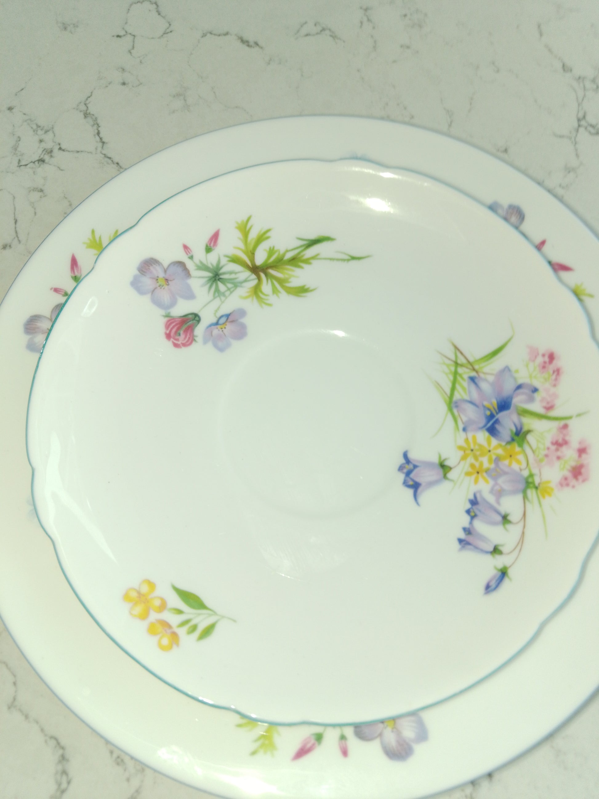 Shelley Vintage Trio Tea Cup, Saucer And Side Plate - Helsby Vintage