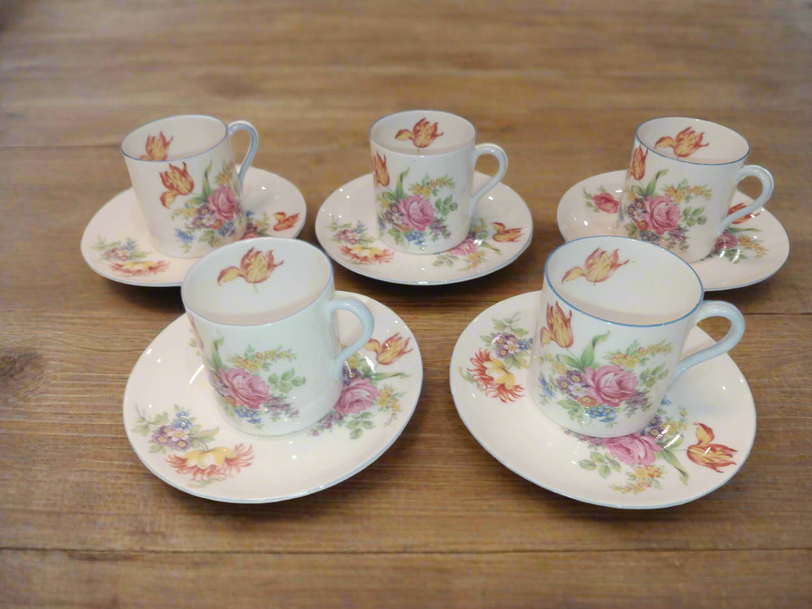 Shelley Set of 5 Espresso Cups and Saucers in Mocha Tulip Pattern - Helsby Vintage