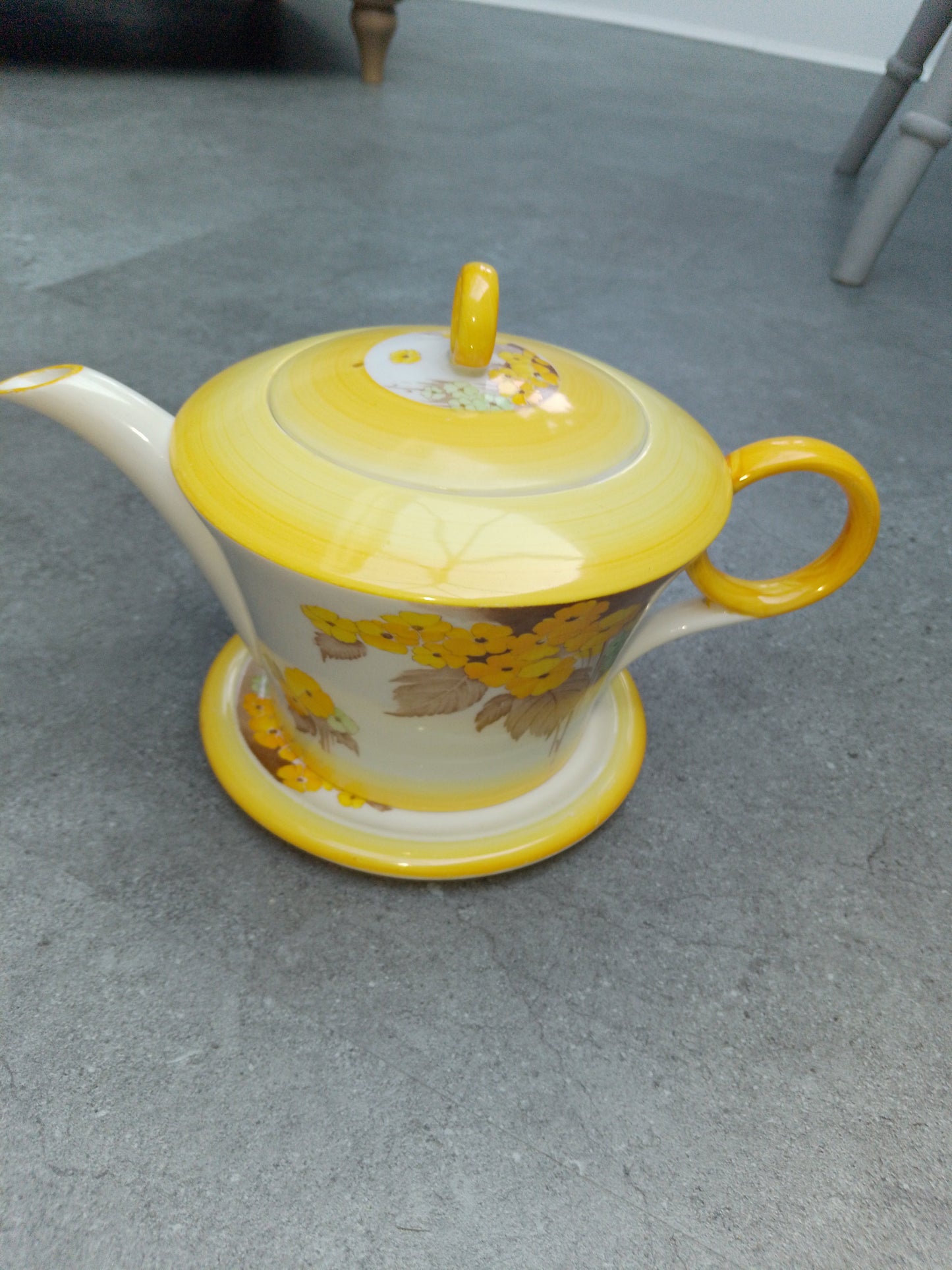 Shelley Yellow Phlox Teapot And Stand No W 12190 Regent Art Deco - Helsby Vintage
