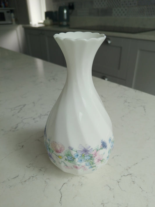 Wedgwood Angela Posy Vase  5.25" Tall - Helsby Vintage