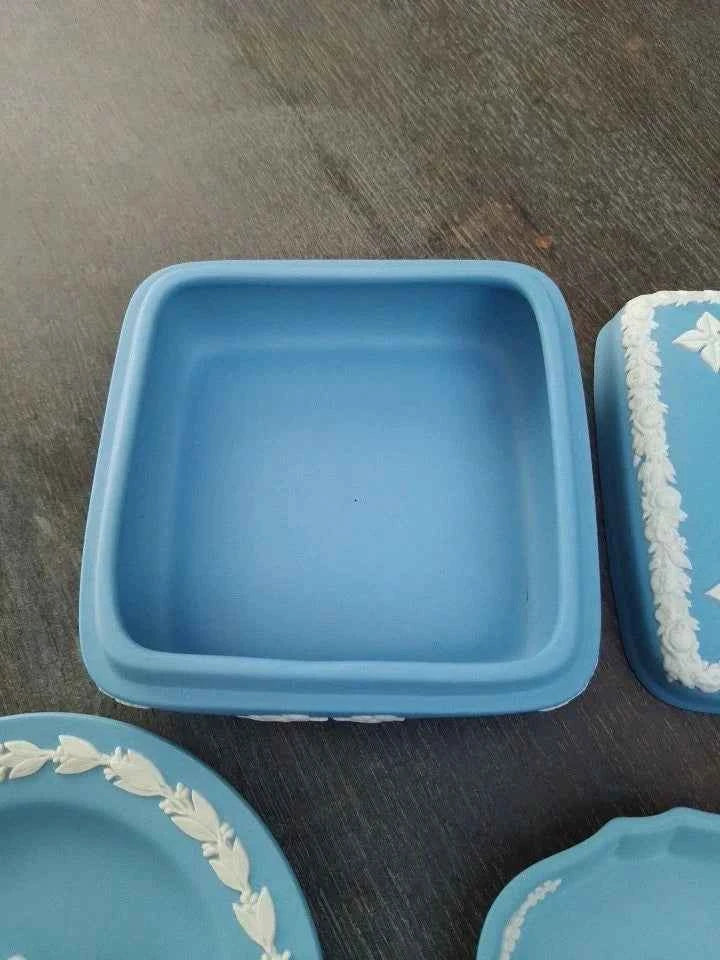 Wedgwood Jasperware Blue Trinket Dresser Box And 2 Pin Dishes Vintage - Helsby Vintage