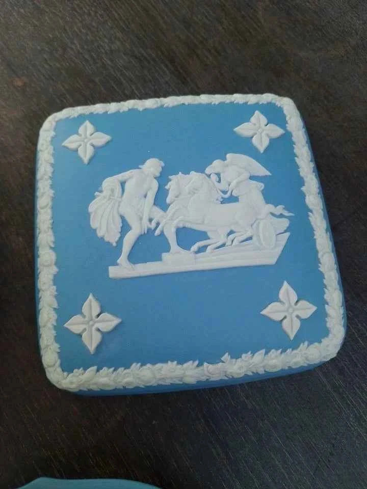 Wedgwood Jasperware Blue Trinket Dresser Box And 2 Pin Dishes Vintage - Helsby Vintage