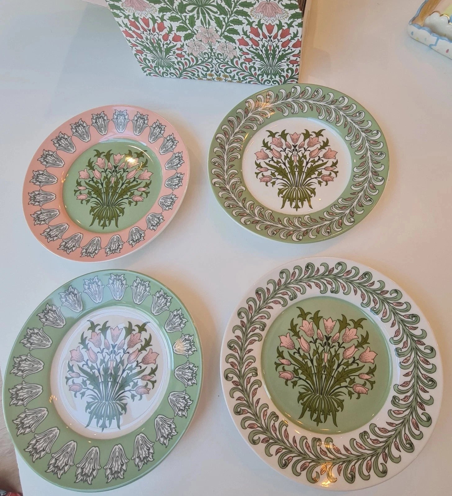 NEW William Morris Set Of 4 Dessert Plates Set Green White Pink Floral - Helsby Vintage